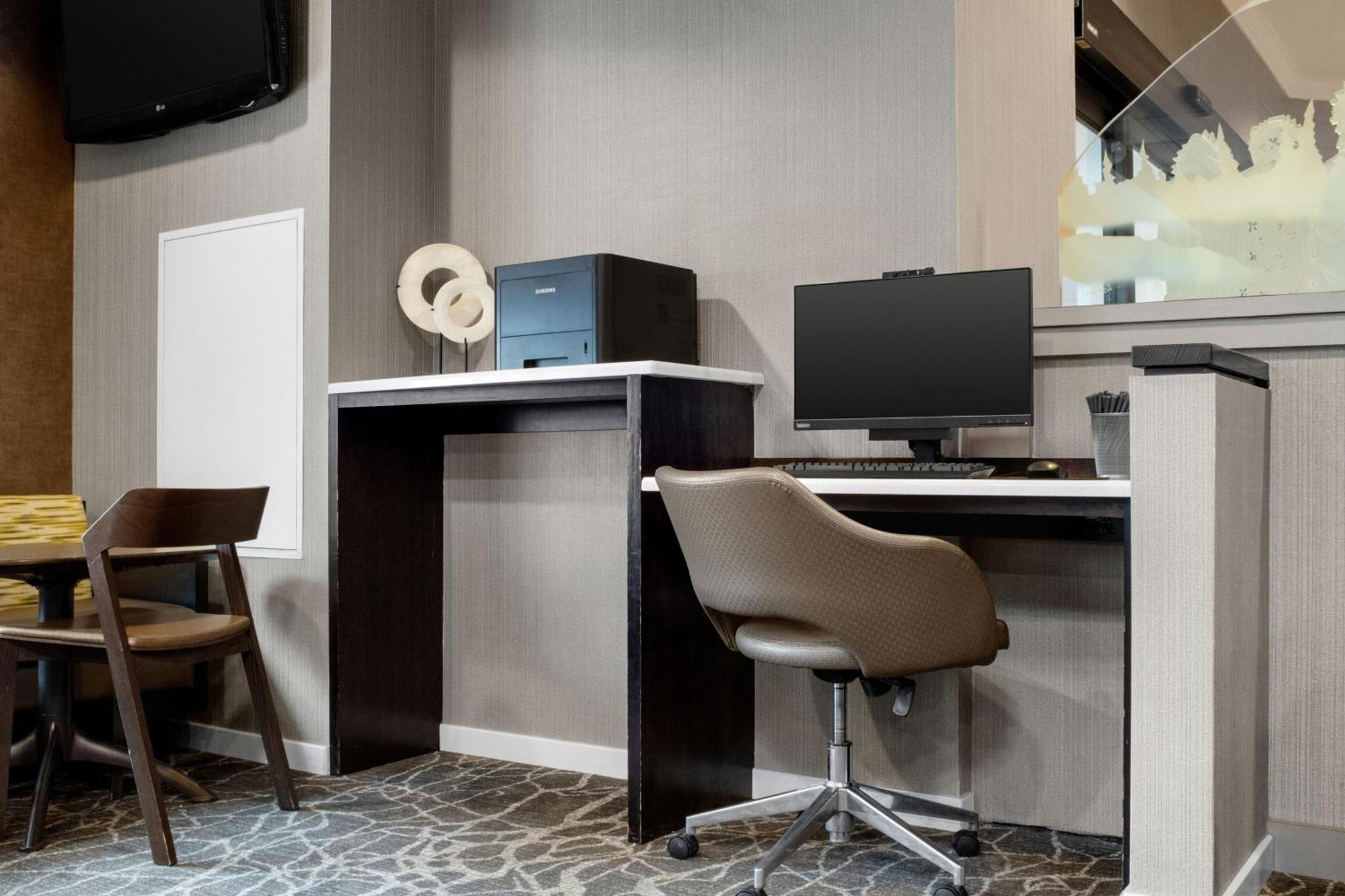 Springhill Suites By Marriott Фэрбанкс Экстерьер фото